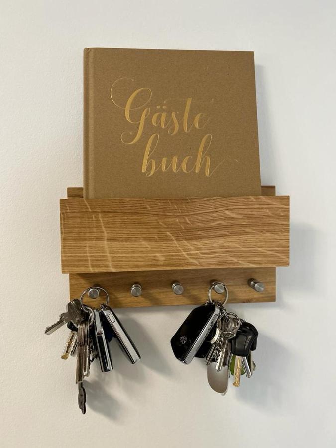 Exklusive Bei Berlin, Bis 5 Gaeste, Grosse Terrasse, Garten * Bestensee