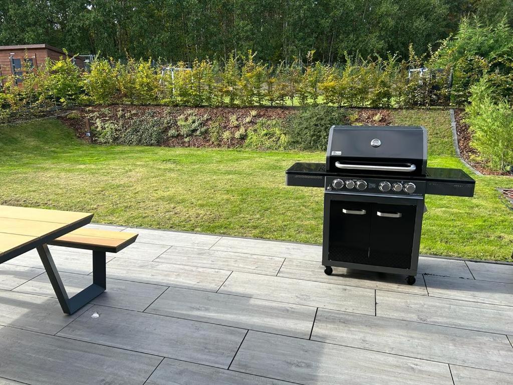 Exklusive Bei Berlin, Bis 5 Gaeste, Grosse Terrasse, Garten *